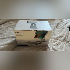 iPad / Tablet stand (9-13inch)